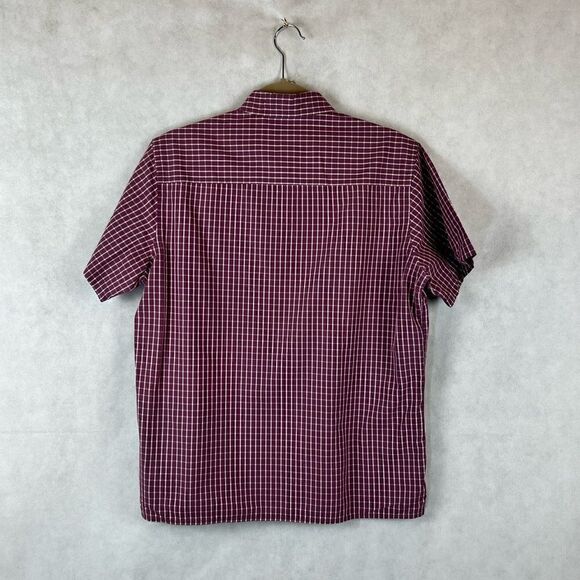 Banana Republic SzS Red /White Checkered Short Sleeve Shirt - Picture 2 of 5